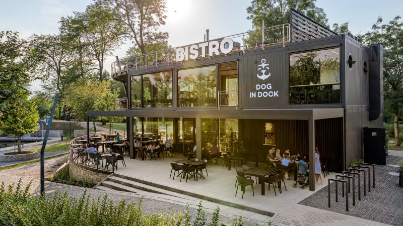 outside of bistro dog in dock