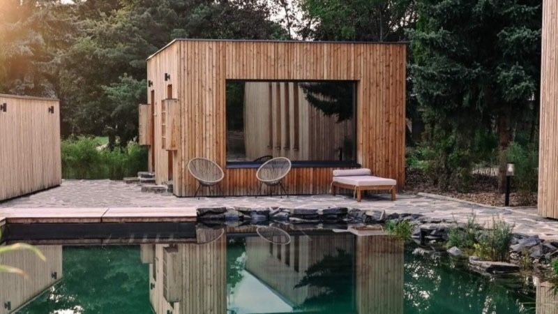 accommodation among nature